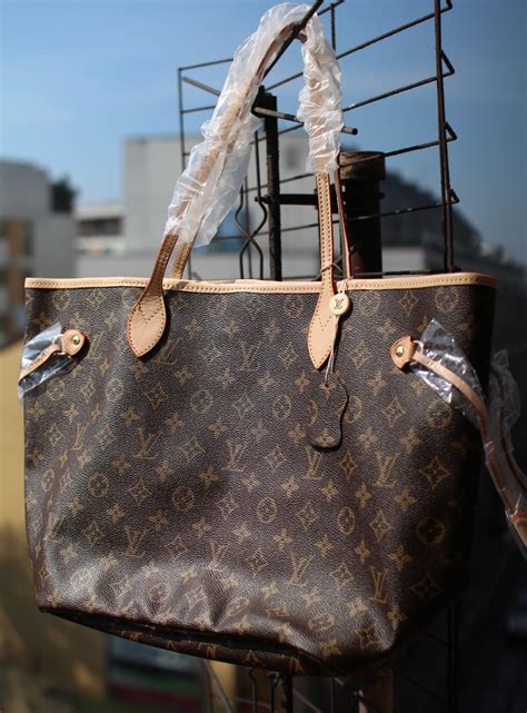 neverfull pm louis vuitton fake|louis vuitton neverfull black monogram.